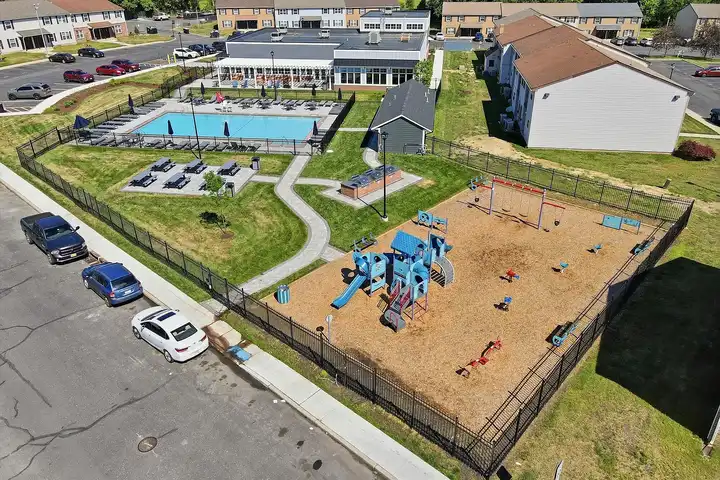 Millbridge Gardens - Clementon, NJ 08021 | ApartmentGuide.com