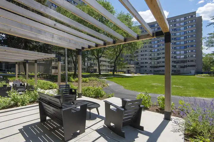 Baystate Place - Springfield, MA 01104 | ApartmentGuide.com