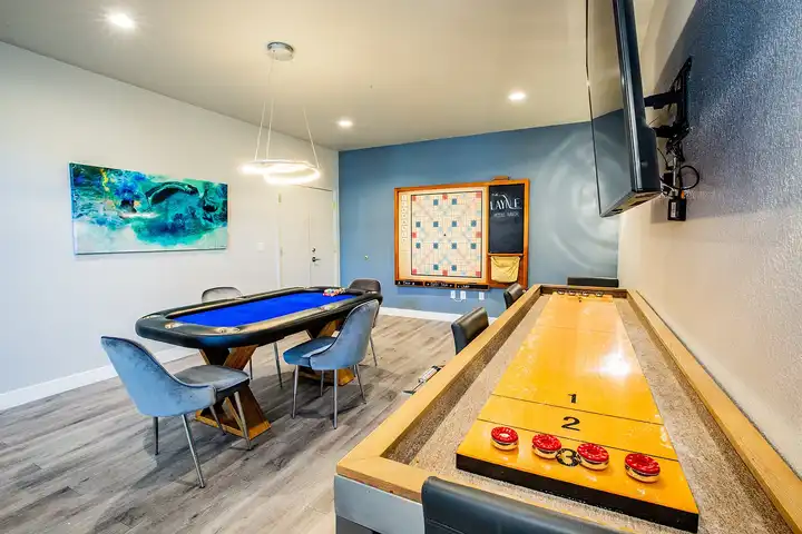 The Layne at Peccole Ranch - Las Vegas, NV 89117 | ApartmentGuide.com