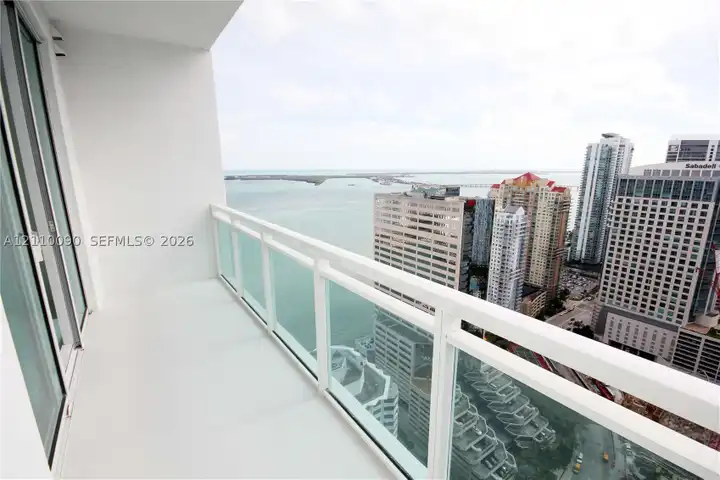 950 Brickell Bay Dr #4109 - Miami, FL 33131 | ApartmentGuide.com