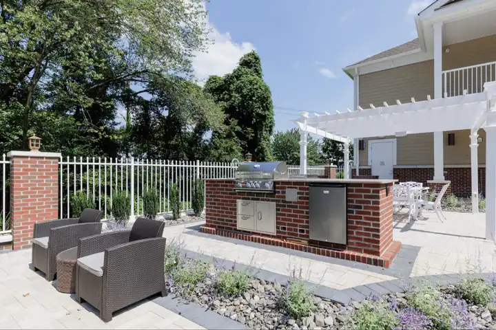 2 Soldier Hill Rd - Paramus, NJ 07652 | ApartmentGuide.com