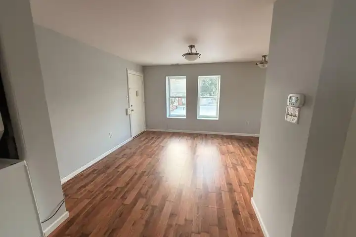 7 E Mill Rd #D - Maple Shade, NJ 08052 | ApartmentGuide.com