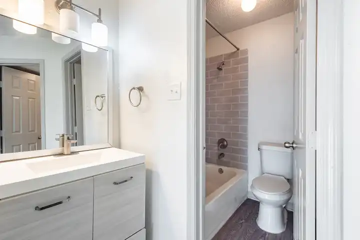 Timber Ridge - Houston, TX 77013 | ApartmentGuide.com