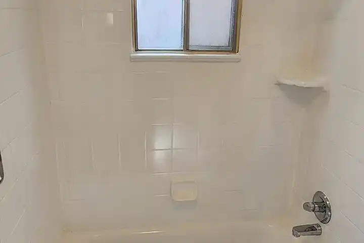 Crestview Apartments - Arvada, CO 80004 | ApartmentGuide.com