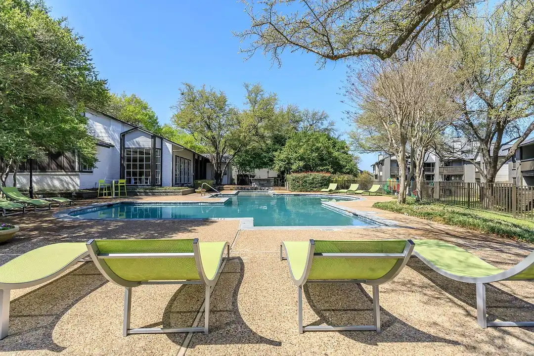 Picture of Penthouse rent For Rent | Rentals | Carousell Singapore