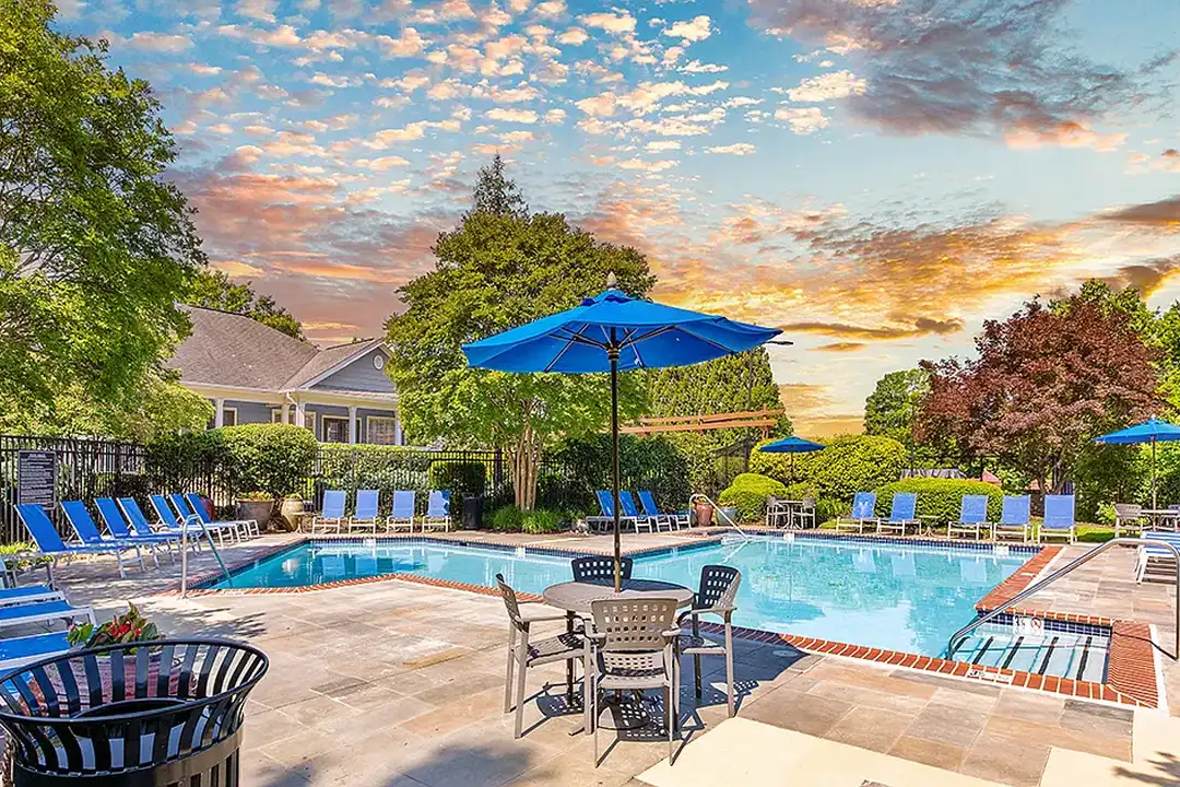 MAA Centreville - Centreville, VA 20120 | ApartmentGuide.com