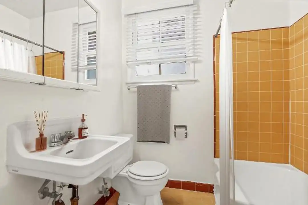 1316 Hayworth Ave - West Hollywood, CA 90046 | ApartmentGuide.com