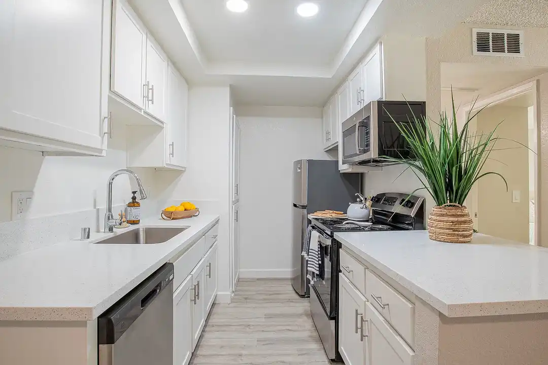 Metro 3610 Apartments - Riverside, CA 92505 | ApartmentGuide.com