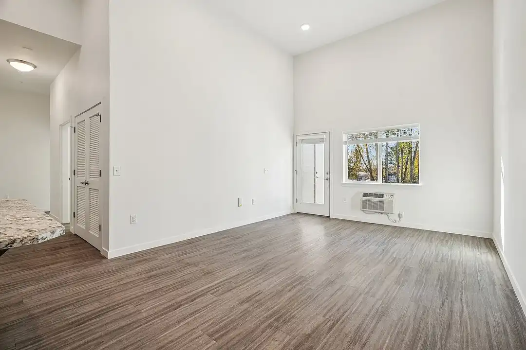 Pacific Ridge Apartments - Tigard, OR 97224 | ApartmentGuide.com