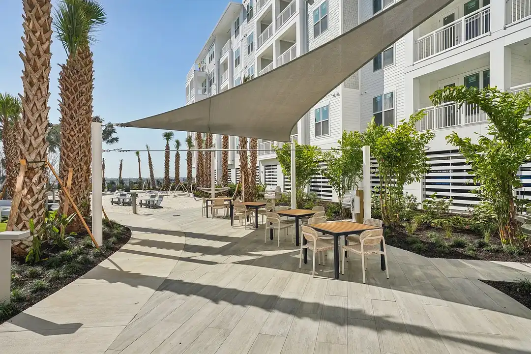 MAA Breakwater - Tampa, FL 33611 | ApartmentGuide.com