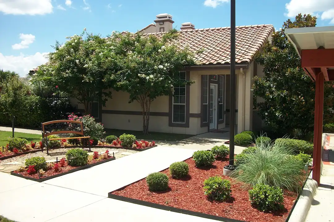 Waxahachie Village Condominiums - Waxahachie, TX 75165 | ApartmentGuide.com