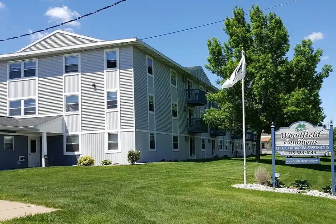 Woodfield Commons - Marshfield, WI 54449 | ApartmentGuide.com