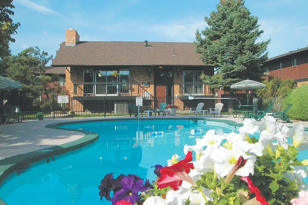 Forest Cove - Denver, CO 80231 | ApartmentGuide.com