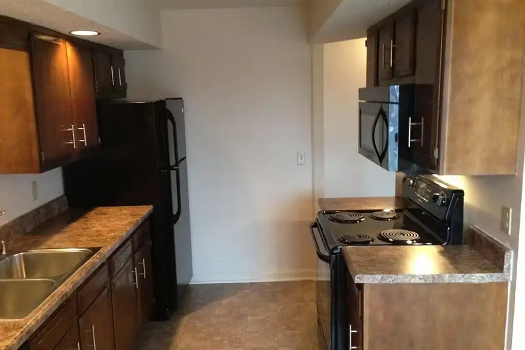 Curated visual reference: Picture Idea: Regal Oaks Luxury Apartments Toledo Oh 43606