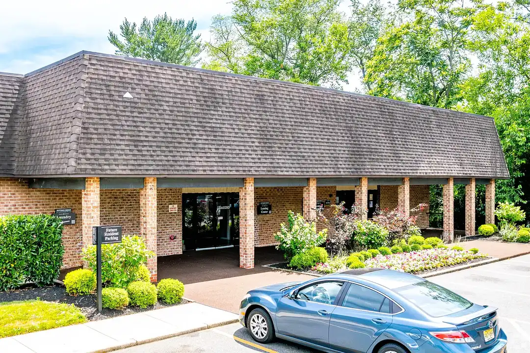 Autumn Ridge Apartments - Blackwood, NJ 08012 | ApartmentGuide.com