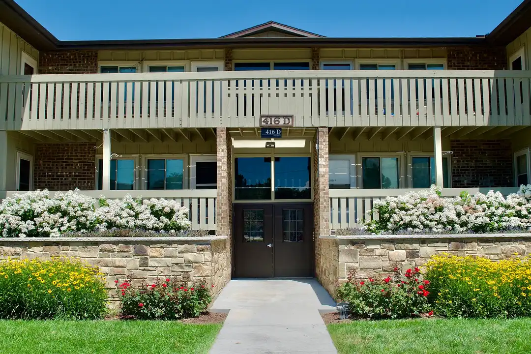 Windpoint Apartments - Racine, WI 53402 | ApartmentGuide.com