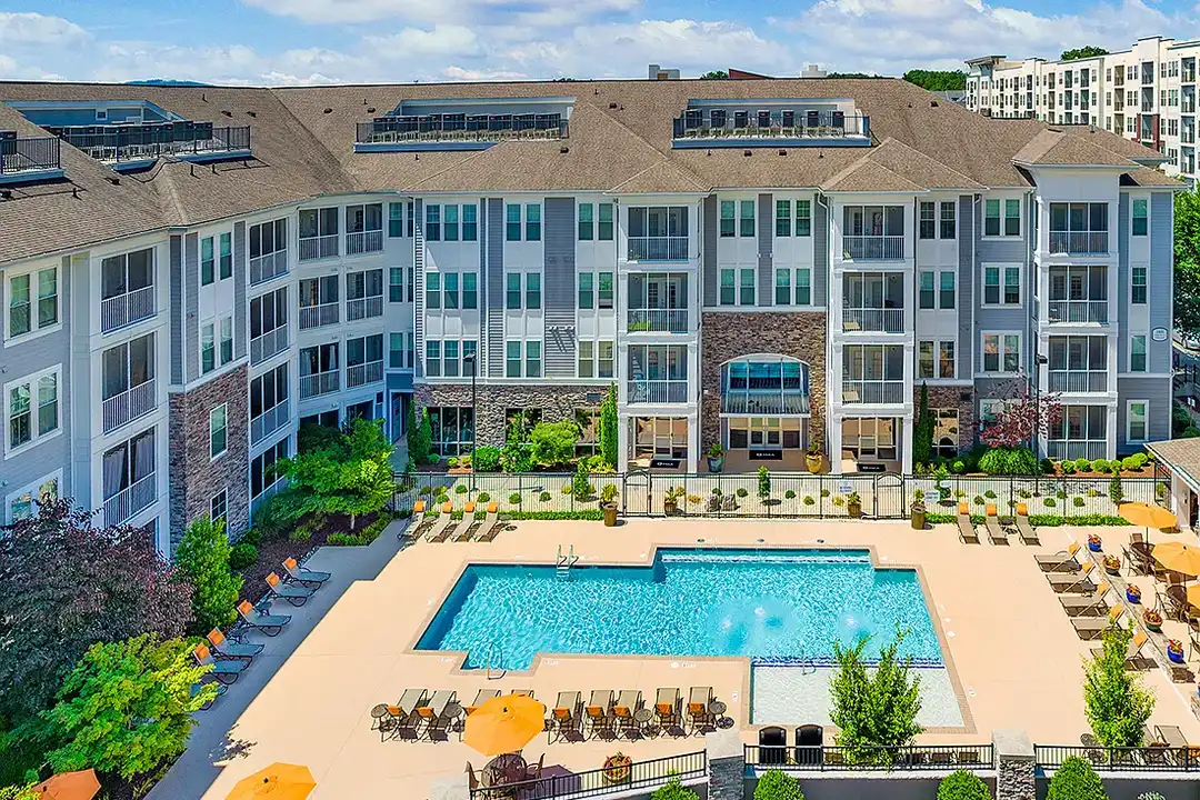 MAA Stonefield - Charlottesville, VA 22901 | ApartmentGuide.com