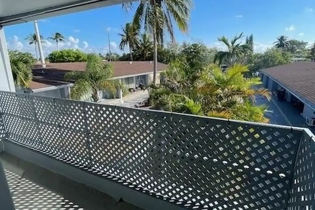1711 S Cypress Rd - Pompano Beach, FL 33060 | ApartmentGuide.com